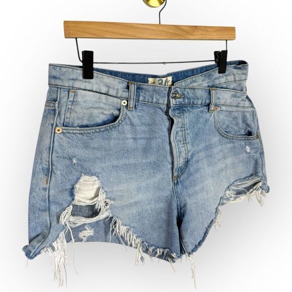 We the Free People Criss Cross Fray Denim Button Fly Cut Off Jean Shorts - Picture 3 of 9